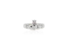 Load image into Gallery viewer, Claddagh Ring