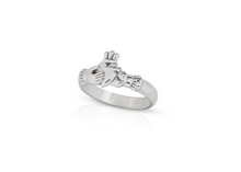 Load image into Gallery viewer, Claddagh Ring