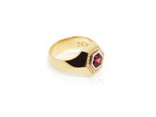 Load image into Gallery viewer, Royal Garnet Hexagon signet