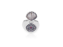 Load image into Gallery viewer, Clam Ring