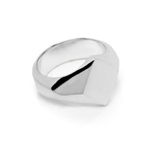 Load image into Gallery viewer, Diamond Top Signet