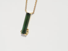 Load image into Gallery viewer, Golden Green Laindéir
