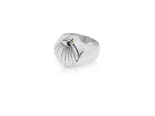 Load image into Gallery viewer, Clam Ring