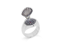 Load image into Gallery viewer, Clam Ring